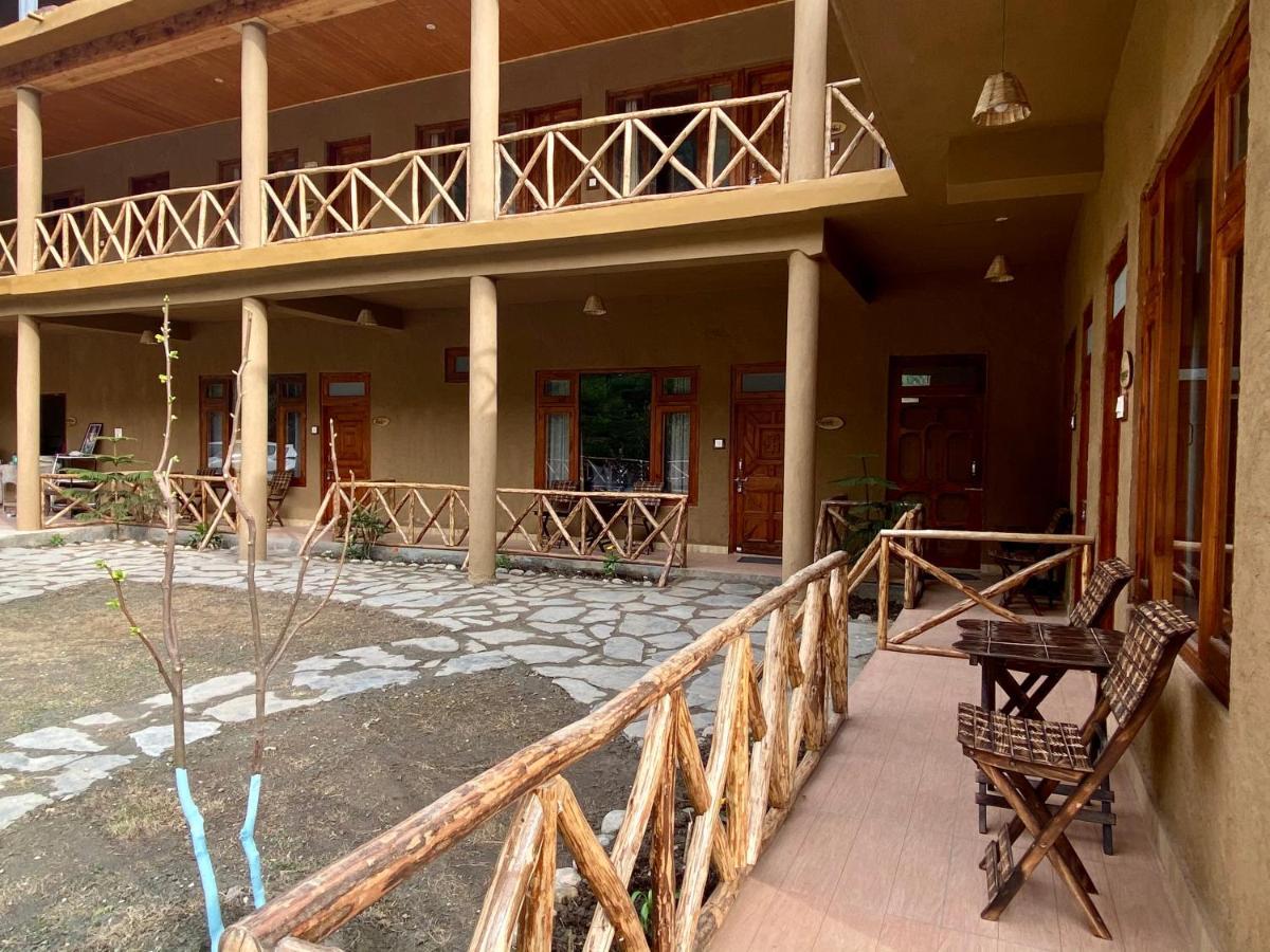 Shivadya Tirthan - Tirthan Valley Gushaini Ngoại thất bức ảnh