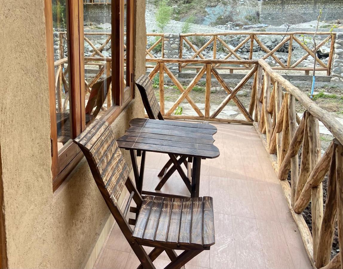 Shivadya Tirthan - Tirthan Valley Gushaini Ngoại thất bức ảnh