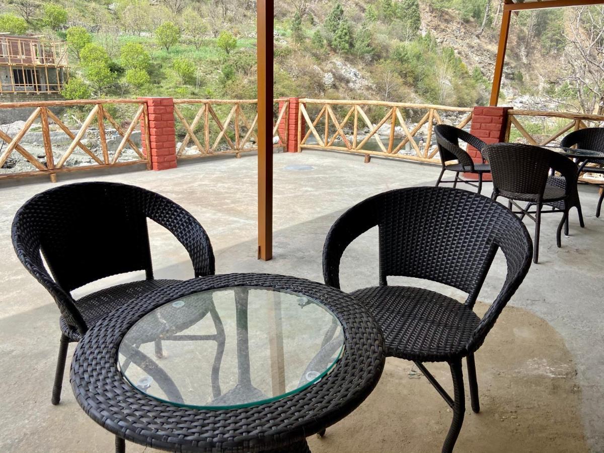 Shivadya Tirthan - Tirthan Valley Gushaini Ngoại thất bức ảnh