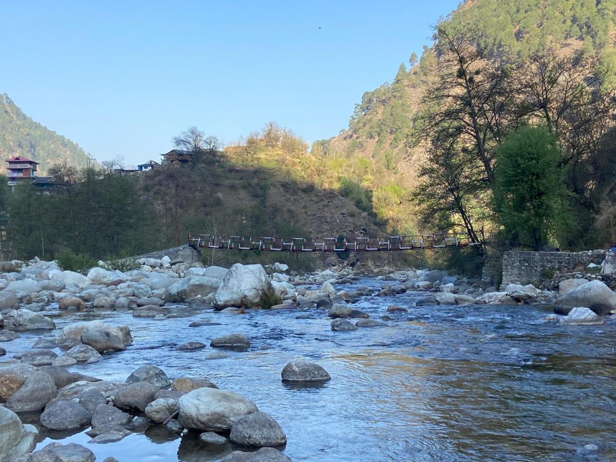Shivadya Tirthan - Tirthan Valley Gushaini Ngoại thất bức ảnh