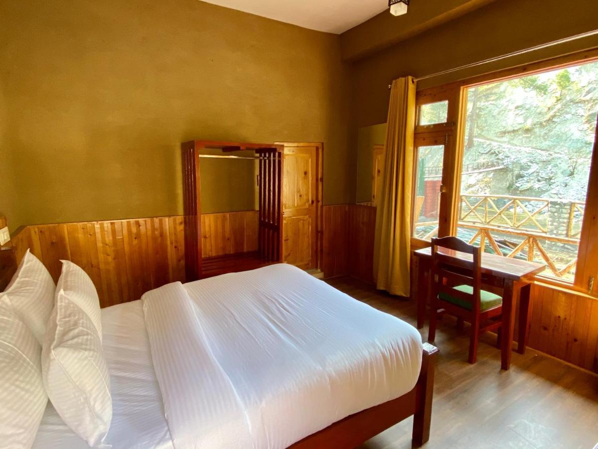 Shivadya Tirthan - Tirthan Valley Gushaini Ngoại thất bức ảnh