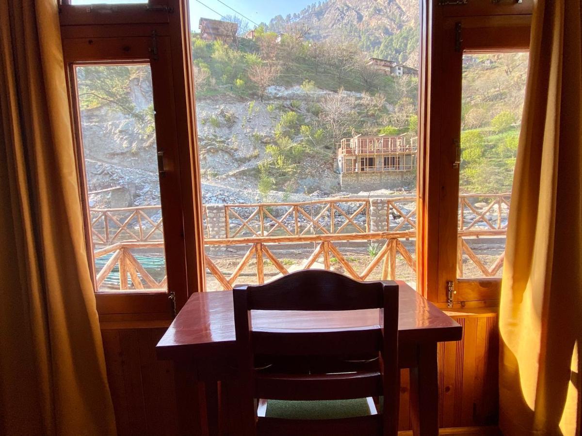 Shivadya Tirthan - Tirthan Valley Gushaini Ngoại thất bức ảnh