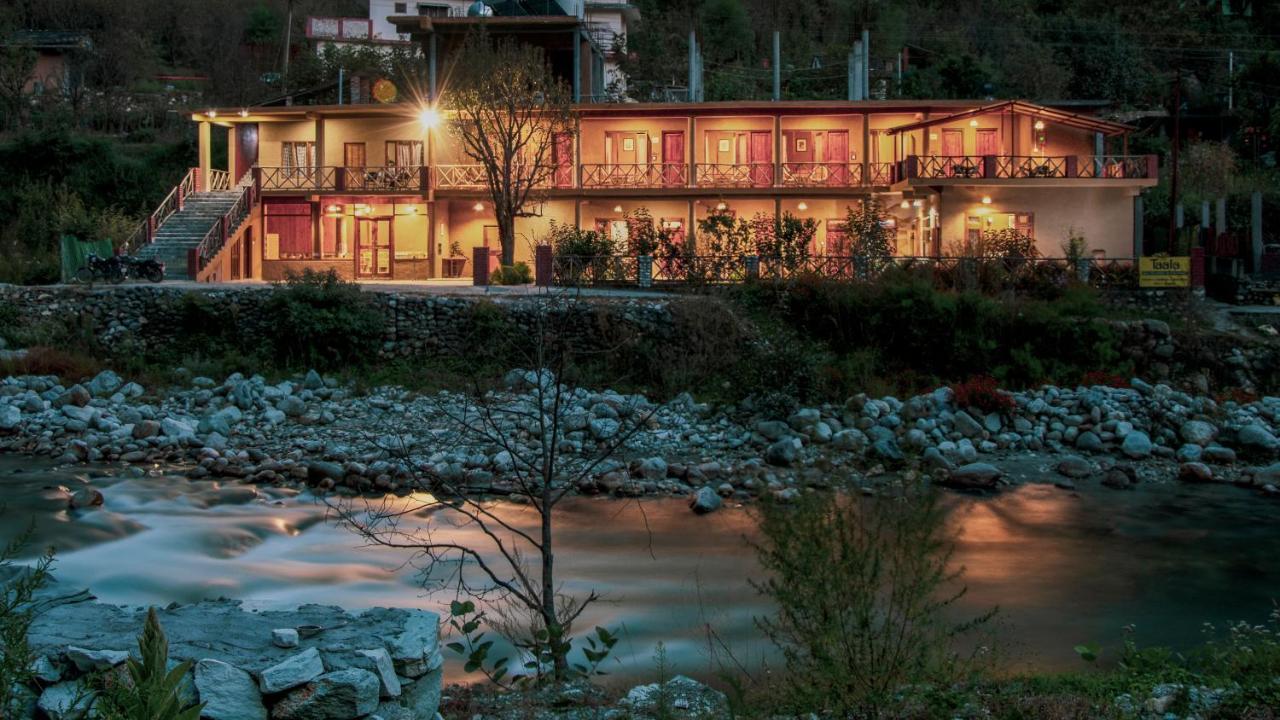 Shivadya Tirthan - Tirthan Valley Gushaini Ngoại thất bức ảnh