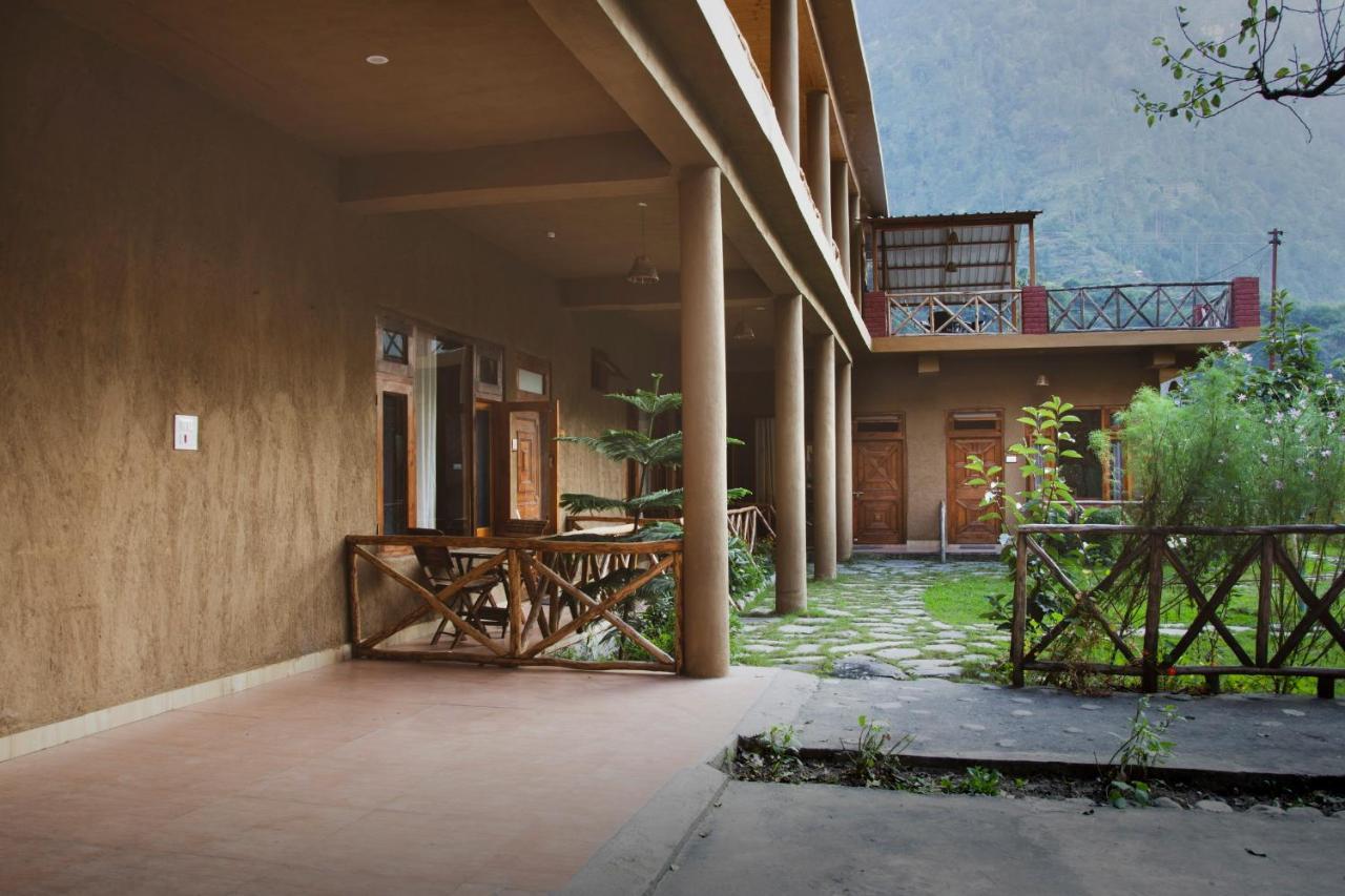 Shivadya Tirthan - Tirthan Valley Gushaini Ngoại thất bức ảnh