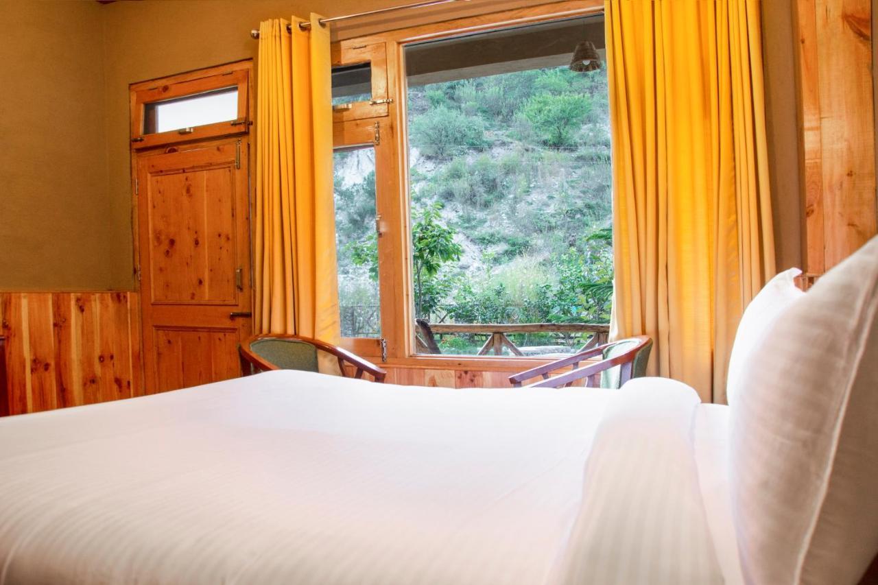 Shivadya Tirthan - Tirthan Valley Gushaini Ngoại thất bức ảnh