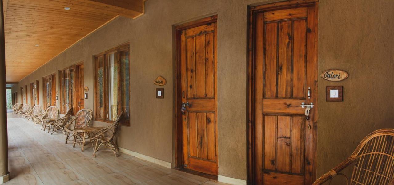 Shivadya Tirthan - Tirthan Valley Gushaini Ngoại thất bức ảnh